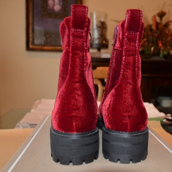 CECELIA New York Chance Hiker Velvet Ankle Boot NWOT - Picture 2 of 6